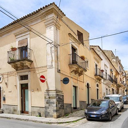 Mario Leggio 83, Gocce Di Sicilia Villa Ragusa Exterior foto